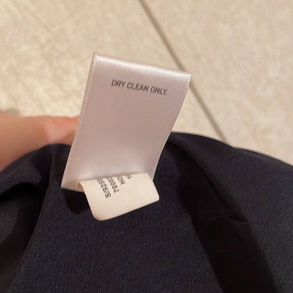 Banana Republic ladies jacket. Black/ white/ shimmer. Good condition. - Picture 9 of 13